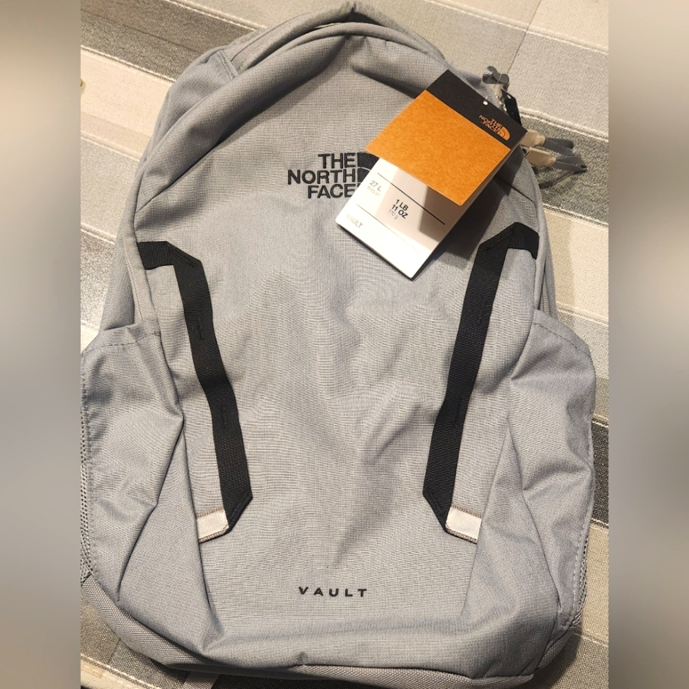 The North Face Vault backpack NWT